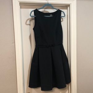 Taylor Semi formal black mini